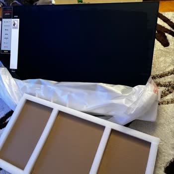 Koç Grubu Servisindeki Aksaklık Ve Kırık TCL TV Mağduriyeti