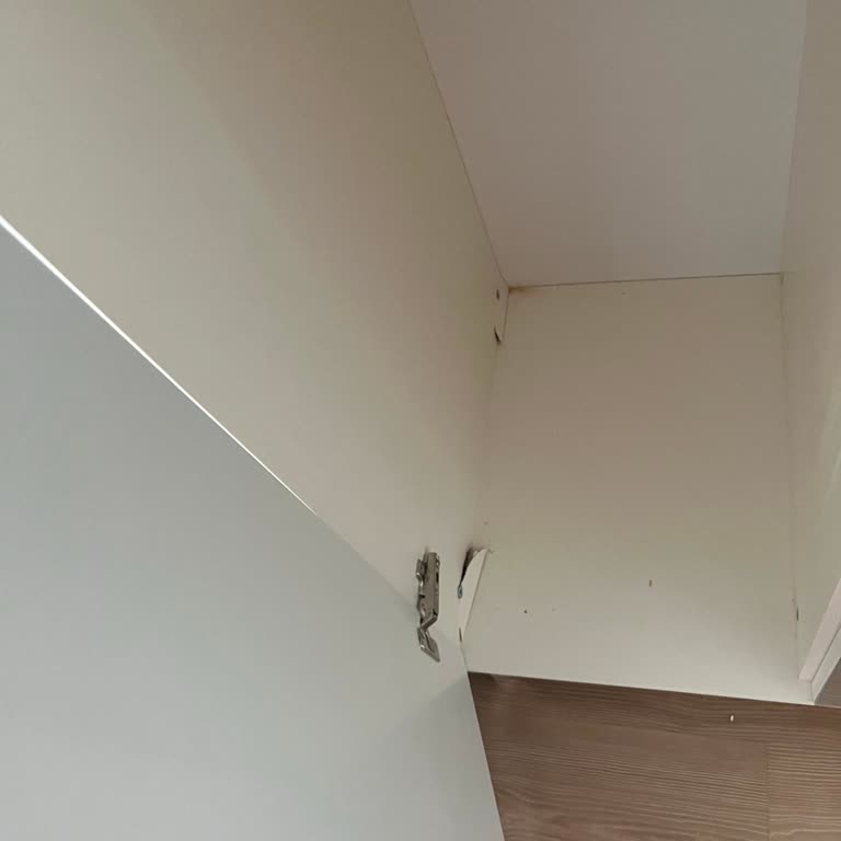 Hasarlı Ve Eksik Parçalı Dolap İçin Müşteri Hizmetlerinden Yanıt Yok