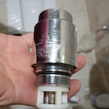 Teska Sifon Suyu Sürekli Kaçıyor Ve Yedek Parça Yok