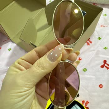 Boyner Marc Jacobs Gözlüğünün Kırık Kutusu Ve Çizik Camı Üzerine Şikayet