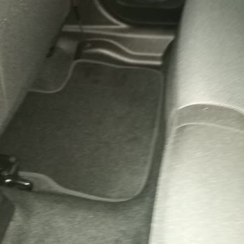 Satışta Verilen Söz Kırıldı: Kauçuk Paspas Yerine Bez Paspas Verildi