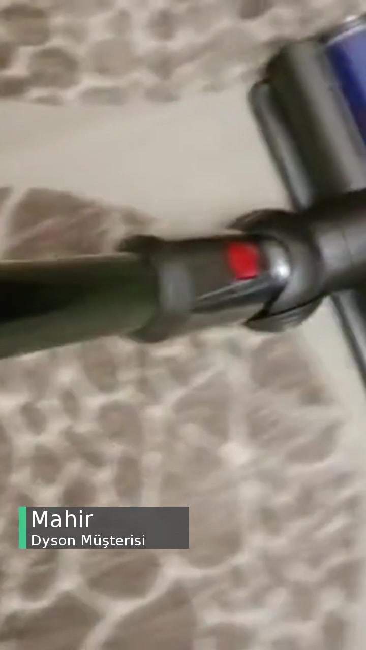 Dyson Döner Başlık Dönmüyor, Süpürmüyor! videonun kapak resmi