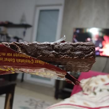 Ülker Çikolatalı Gofrette Beyaz Kabarcıklar: Sağlık Endişesi Ve Kalite Şikayeti