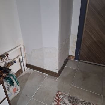 Malatya Büyükşehir Belediyesi Müteahhit Ustaların Çözüm Üretmediği Sürekli Su Sızıntısı