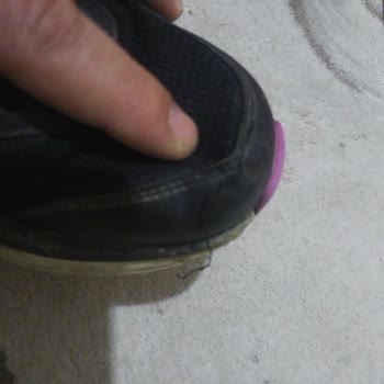 FLO Ayakkabı Proshot Ayakkabıda Kalite Sorunu