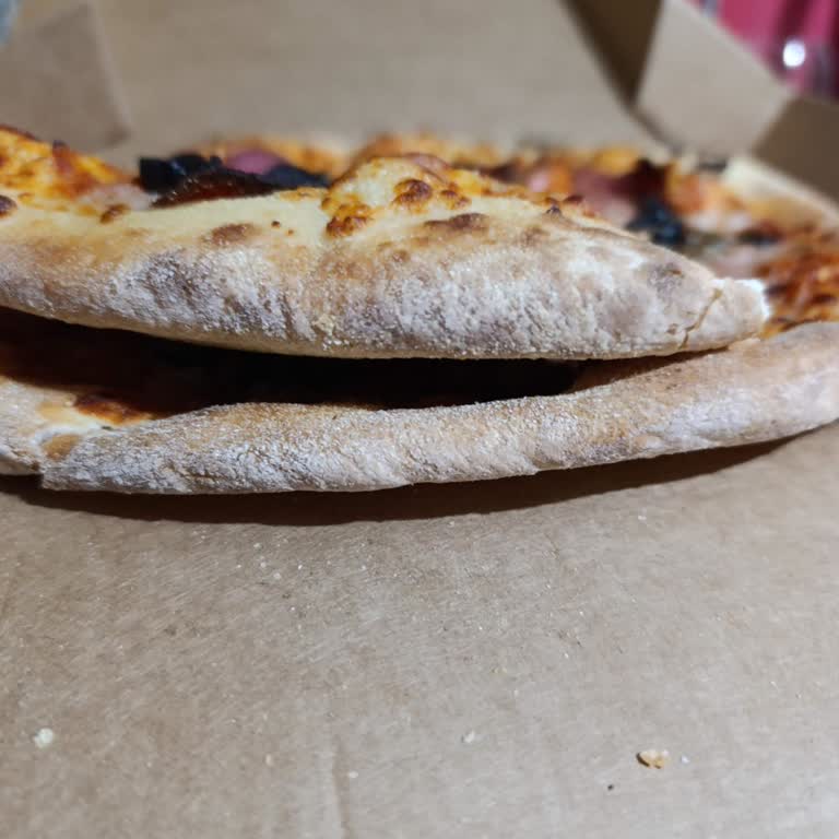 Domino's Pizza’da İnce Hamur Siparişi Ve Kaba Telefon Personeli