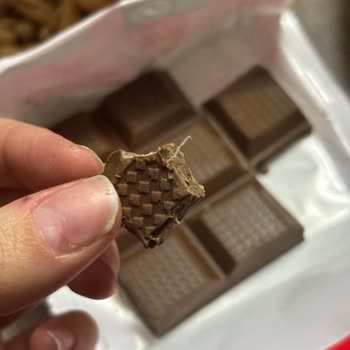 Kahve Dünyası Tambol Çikolatasında Plastik Yabancı Madde Bulunması