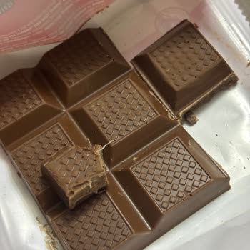 Kahve Dünyası Tambol Çikolatasında Plastik Yabancı Madde Bulunması