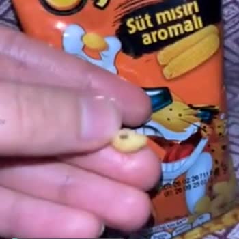Bilinmeyen Madde Cheetos İçinden Çıktı