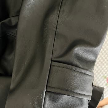 Bershka Deri Trençkotta Hızlı Deformasyon Ve Trendyol’dan Cevap Yok