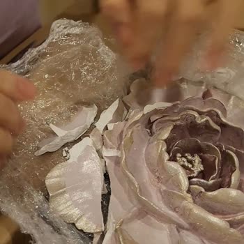 Dolap Satıcısının Trendyol Express Kargoları Sürekli Hasar Görüyor, Tazminat Verilmiyor