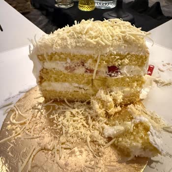 Özdilek’in Çileksiz Çikolatalı Pastası İçin 850 TL’lik Hayal Kırıklığı