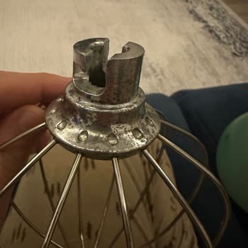 Korkmaz Aparatta Paslanma Ve Belirgin Bir Renk Değişimi Oluştu