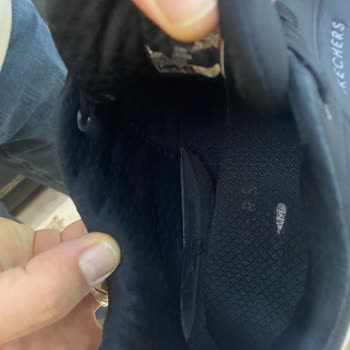 Sporjinal Skechers Ayakkabısının İç Astarı Kısa Sürede Yırtıldı Ve İade Talebi