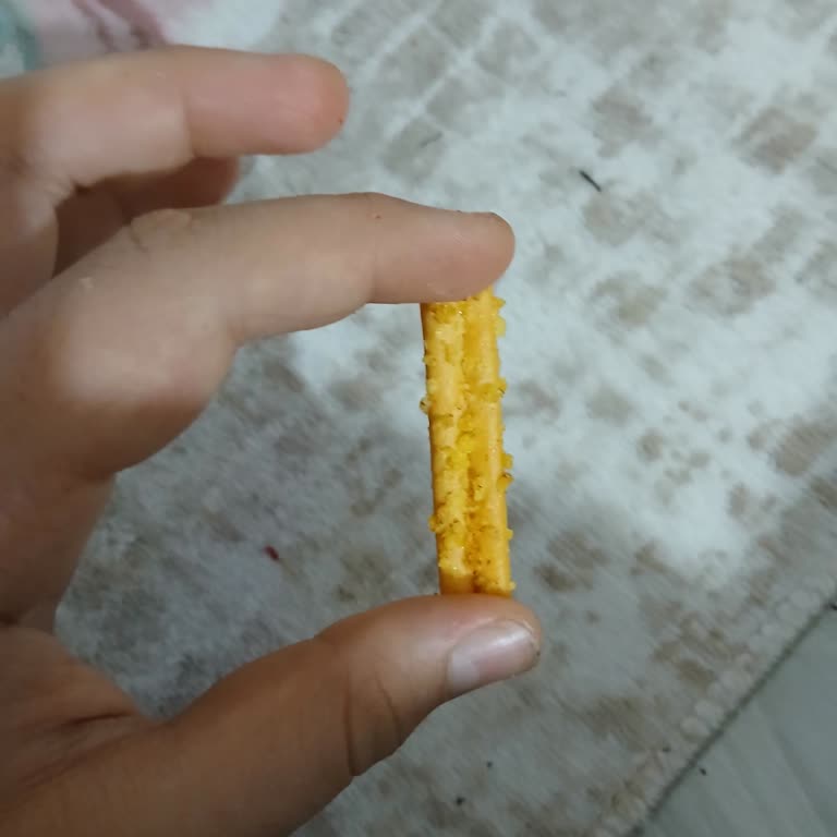 Eti Crax Krakerleri Tek Parça Çıktı, Kalite Hayal Kırıklığı