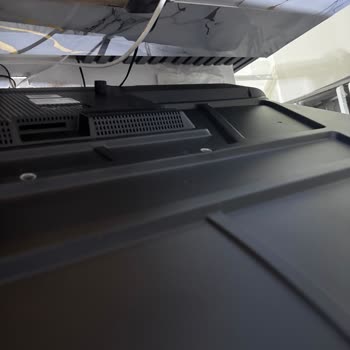 Duvar Montajı Hatası Televizyon Düşme Riski Ve Ürün Değişimi Talebi