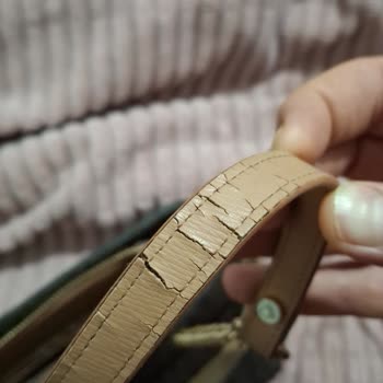 Benetton Çanta Sapları Yıprandı, Garanti Kapsamında Değil Ve Ücretli Parça Talebi