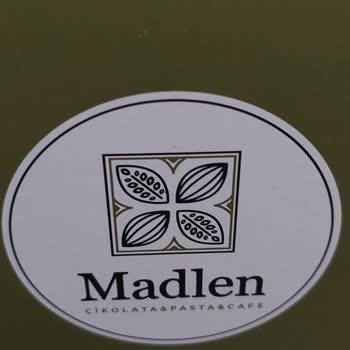 Bayat Ve Acı Tadıyla Gelen Yılbaşı Pastası İadesi Talebi