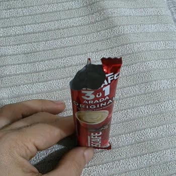 Nescafe 3'ü 1 Arada Paketi İçinde Yetersiz Kahve