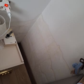 Rönesans İnşaat Malatya Gelinciktepe 2. Etap Dairesinde Sürekli Su Sızıntısı