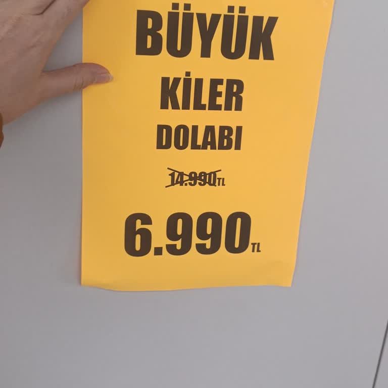 Etiket Fiyatı Değiştirilen Kiler Dolabında Tüketiciyi Yanıltma