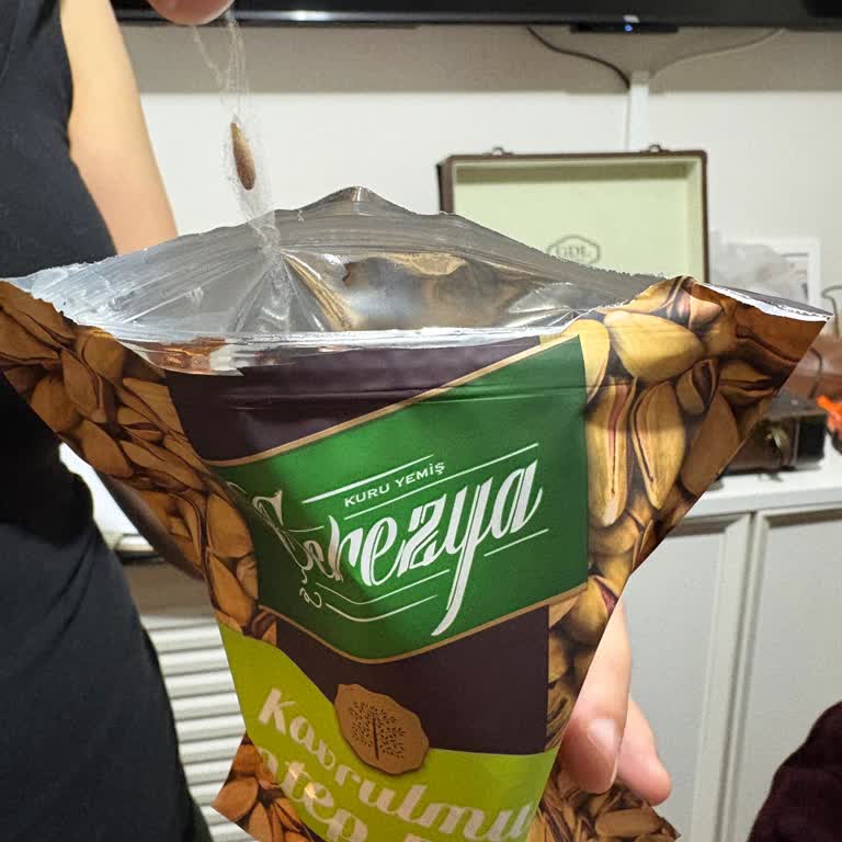 Satın Alınan Antep Fıstığında Canlı Kurt Tespiti