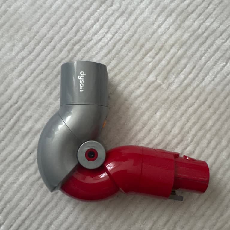 Dyson V15 Koltuk Altı Aparatı Kısa Sürede Bozuldu, Garanti Dışı Ücretli Çözüm Teklifi