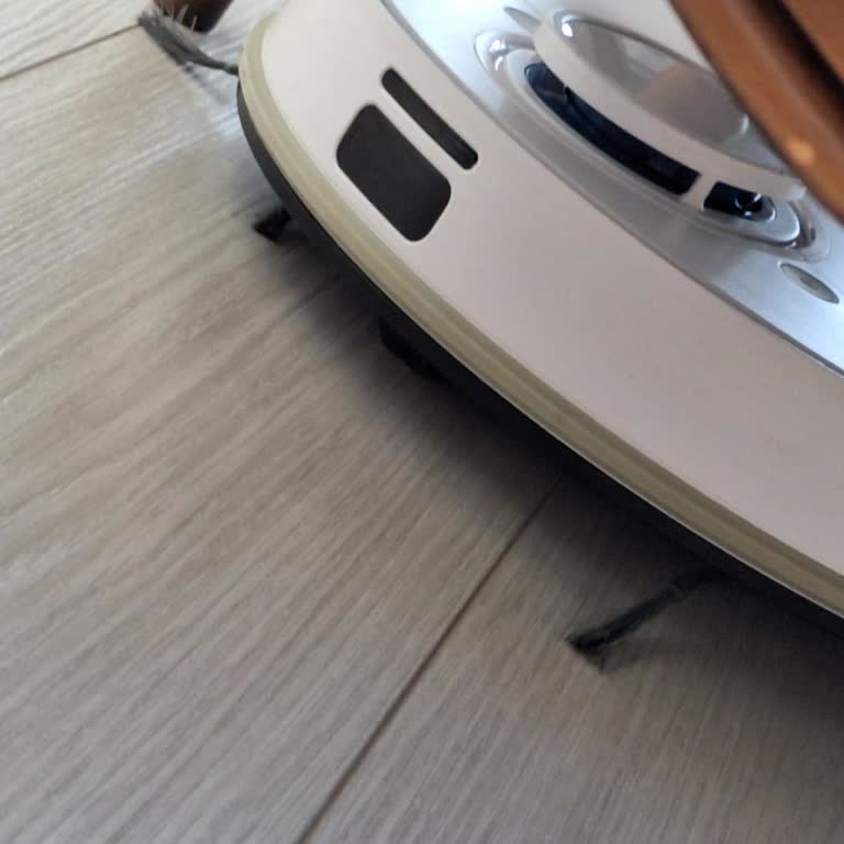 Fakir RS 770 Süpürge Rulo Fırça Temizle Uyarısı Nedeniyle Çalışmıyor