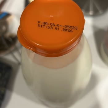 Küflü Organik Süt Şişelerinde Güven Sorunu