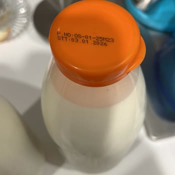 Küflü Organik Süt Şişelerinde Güven Sorunu