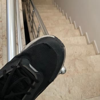 Üç Bin Beş Yüz Liralık Puma Ayakkabısının Kısa Sürede Yırtılması Ve Değişim Talebi