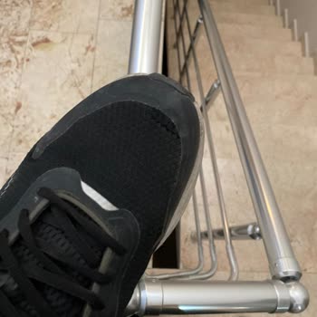 Üç Bin Beş Yüz Liralık Puma Ayakkabısının Kısa Sürede Yırtılması Ve Değişim Talebi