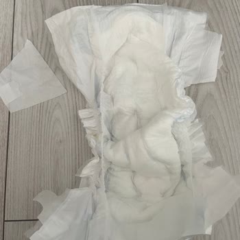 Molfix Premium Bebek Bezlerinde Cırt Cırt Koptu, Kullanılamaz