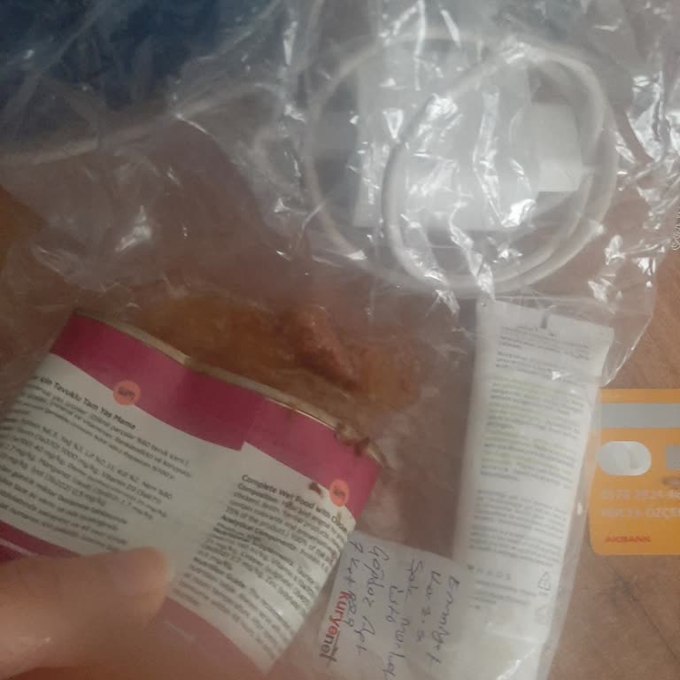 Eksik Kedi Maması Gönderilmemesi Ve Hasarlı Ürünler