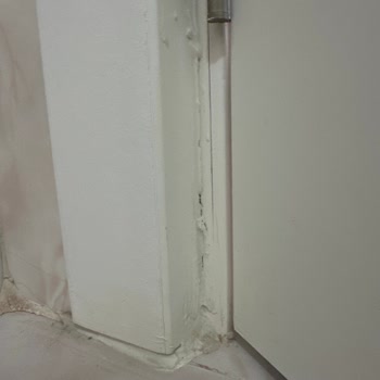 Kalitesiz Kapılar Ve Yetersiz Montaj Hizmeti