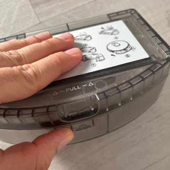 Grundig Robot Süpürge Toz Haznesi Ve Mop Aparatı Kırıldı, Yardım Bekleniyor