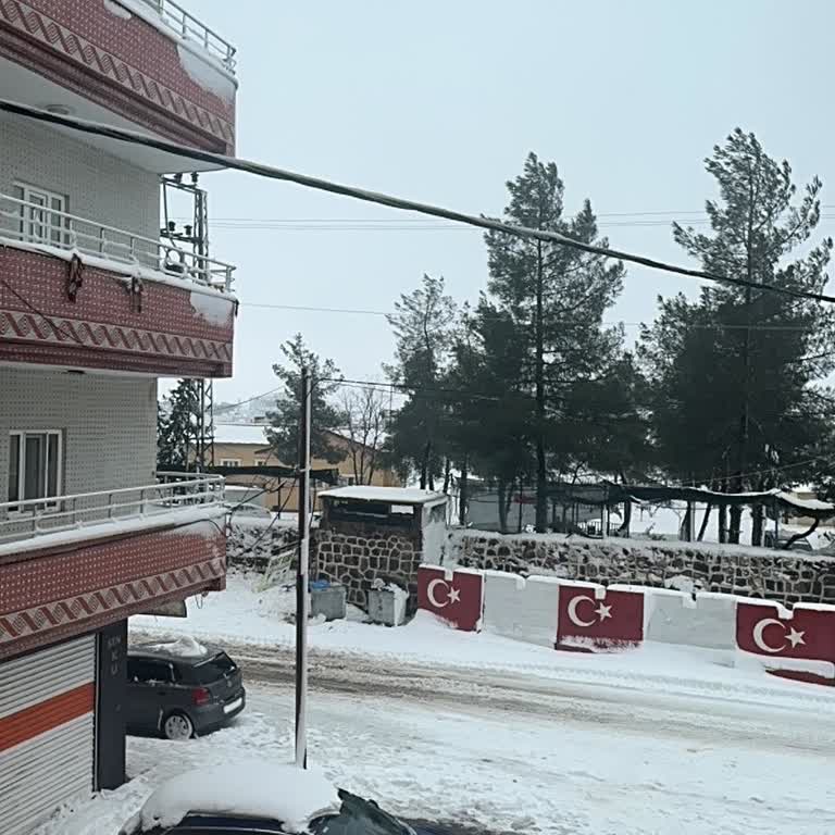 Şırnak Güçlükonak’ta 14 Saat Elektriksiz Kalan Aileler Soğukta Kaldı