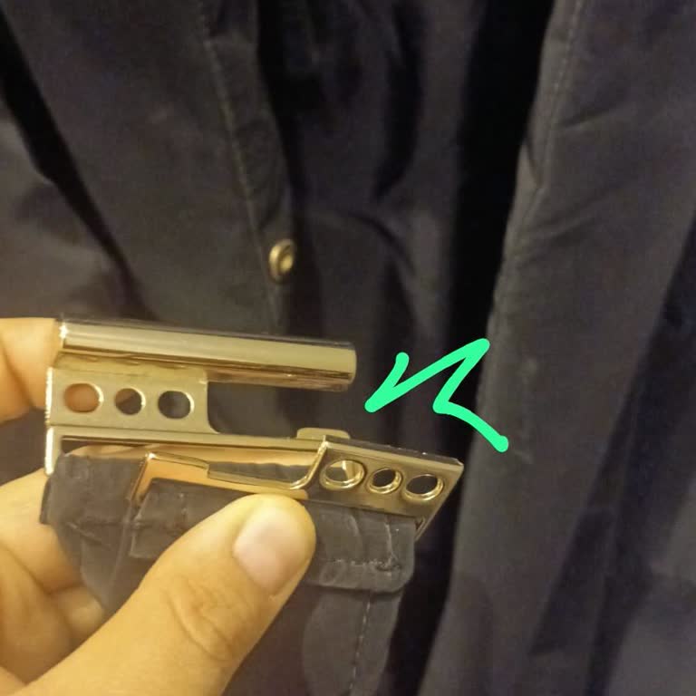 Kemer Tokası Kırılan Şişme Mont İçin Ücretsiz Değişim Talebi