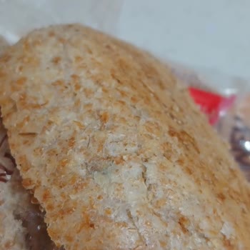 Son Kullanma Tarihi Henüz Geçmemiş Ekmeğin Küflenmesi Mağaza Kontrolü Yetersiz