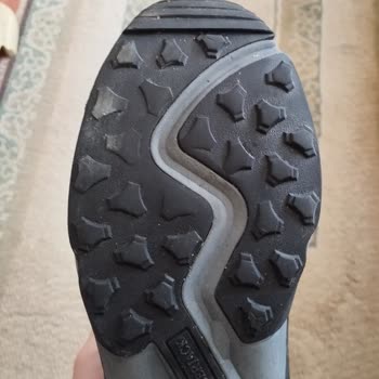 FLO Botum Tabanı Kısa Sürede Eridi Ve Memnuniyetsizim