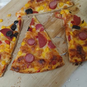 Pizzada Bulunan İp Çocuk Sağlığına Tehdit