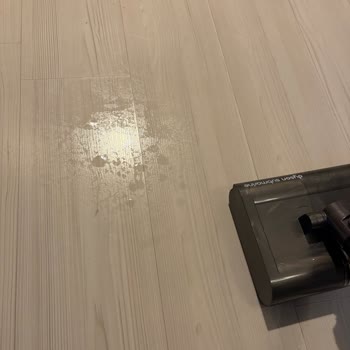 Dyson V12 Submarine Başlığının Sürekli Su Sızıntısı Ve Performans Eksikliği