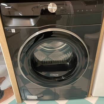 Kurulum Sırasında Servis Teknisyeninin Çarptığı Kurutma Makinesi Hasarlı Teslim Edildi