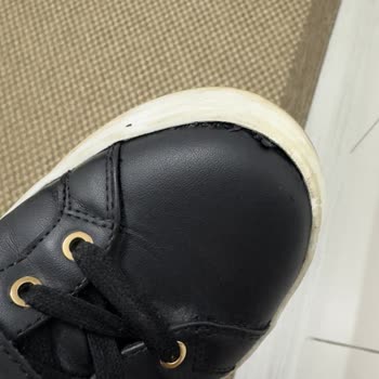 Guess Ayakkabısının Üç Ayda Aşırı Deformasyonu Ve Ücret İadesi Talebi