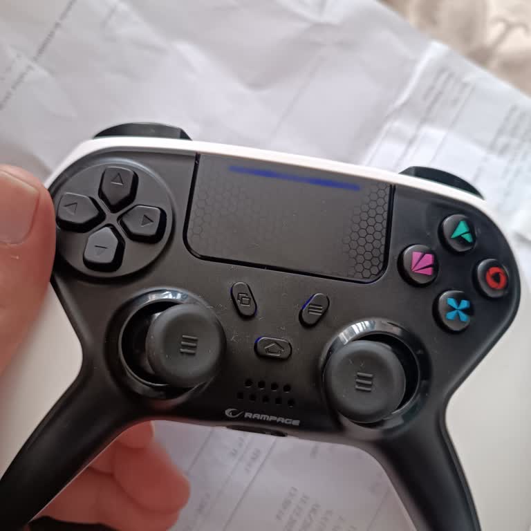 Gamepad Bozuk Çıktı, Mağaza Değişim Ve İade İsteğimi Reddetti