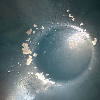 Jumbo Çelik Salata Kabında İç Kaplama Dökülmesi Sağlık Riski Yaratıyor