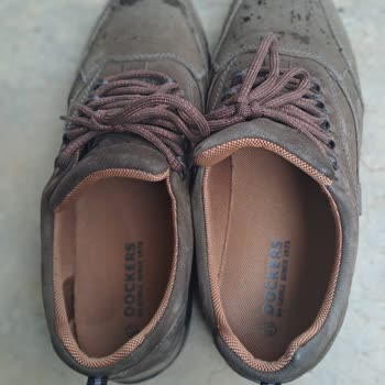 FLO Ayakkabının Su Alması Ve Çalışanın Kaba Tutumu