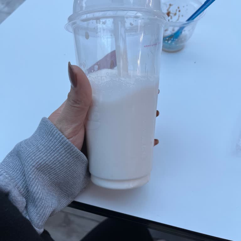 Burger King Şubesinde Milkshake Aromaları Göz Ardı Edildi Ve Çalışan Tutumu Umursamaz