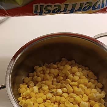 Superfresh Dondurulmuş Mısırda Donmuş Kurt Buldum: Hijyen Ve Gıda Güvenliği İhlali