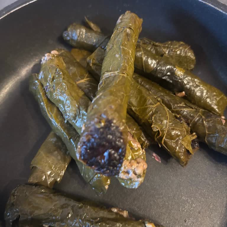 Tarihi Safranbolu Fırını Özel Yılbaşı Pastası Yerine Standart Pasta Gönderilmesi